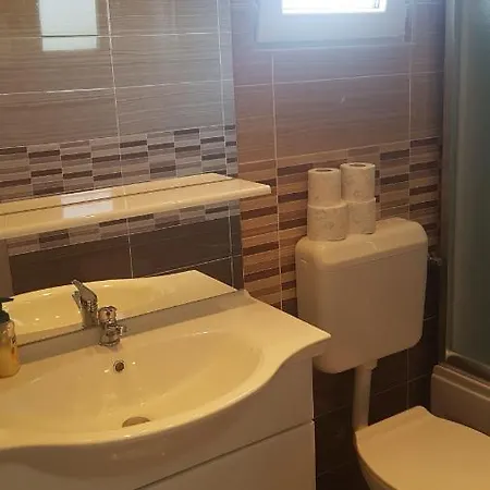 Mobilna Kucica Maja Tatil Evi Biograd Na Moru