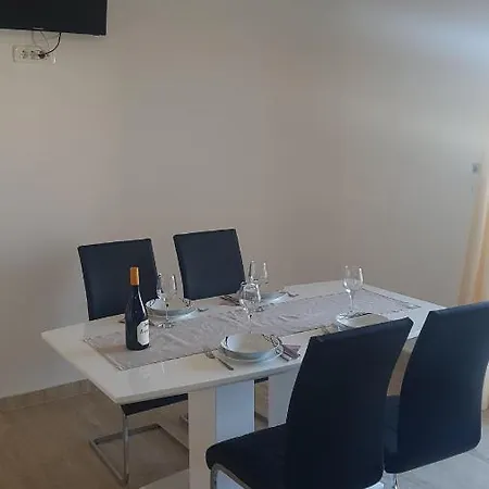 Mobilna Kucica Maja Holiday home Biograd Na Moru